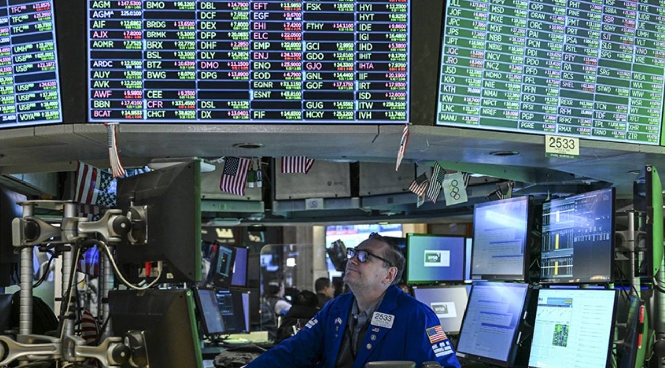 Güne Başlarken: ABD Vadeli İşlemleri Düşüyor, Petrol ve Altın Yükseliyor