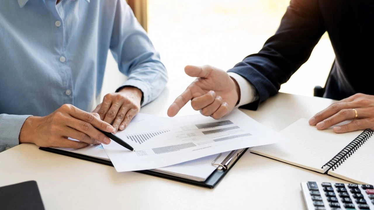 Ekonomistler Hükümetin “İyileşme” Söylemine Şüpheli Yaklaşıyor: ‘Gerçek Reform’ İçin Hukuki Güvence ve Şeffaflık Vurgusu Yaptılar