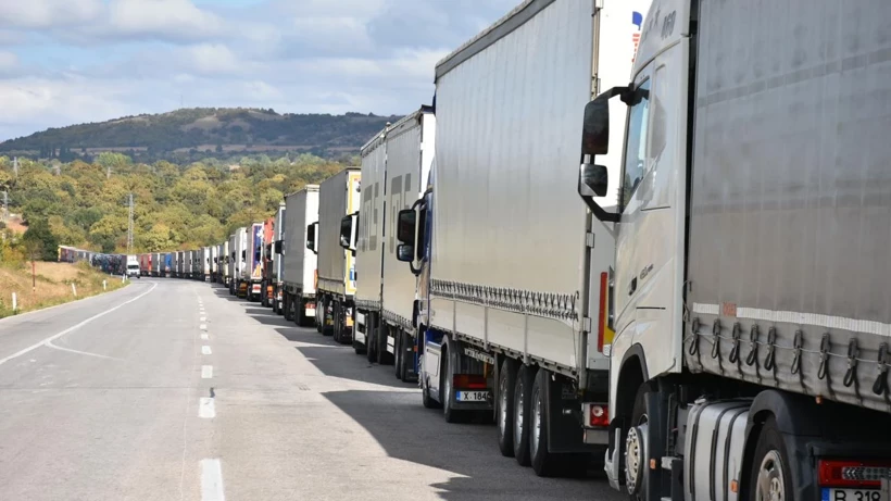 Nakliyeciler Alarm Veriyor: Artan Maliyetler ve Vergi Yükü Sektörü Çöküşe Sürüklüyor