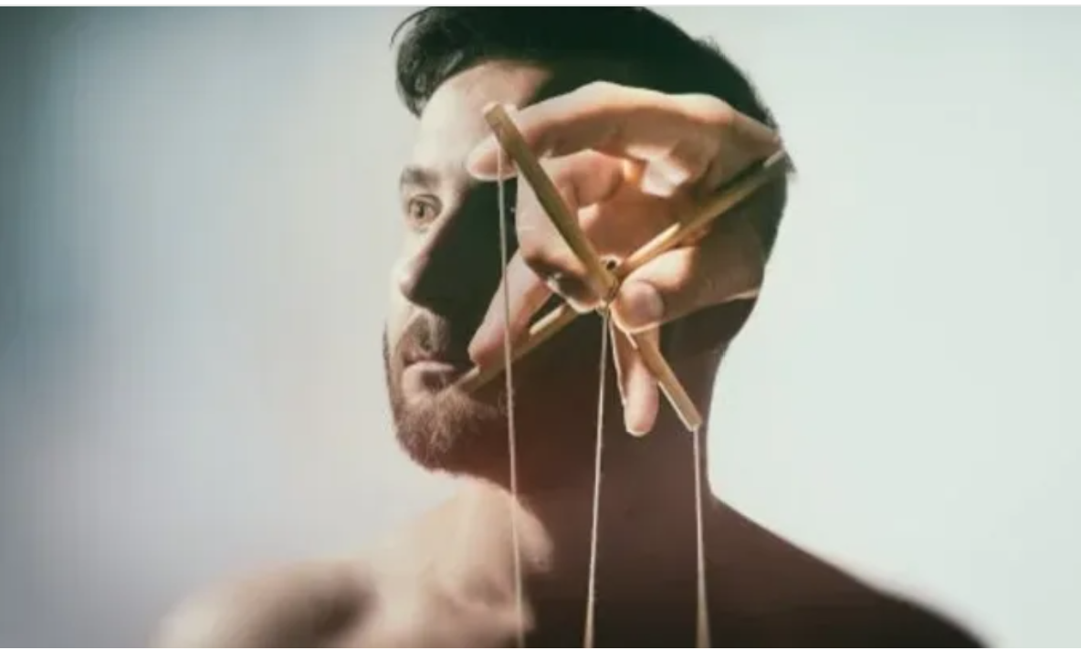 Ters Açı: “İran Kürtleri Savaşa Girmesin!” Evet, Bu Savaş Kirli. Ama Hafıza da Ortada. Yani?..