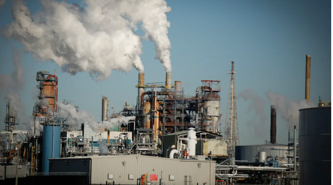 Trump’tan Çarpıcı İran Açıklaması: “Petrolüne El Koyarız” — Brent Rekora Koştu