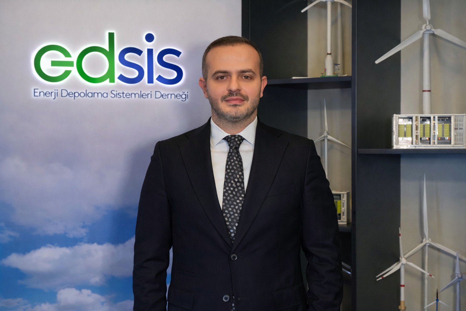EDSİS: ‘Küresel riskler enerjide depolama dönemini başlatıyor…’