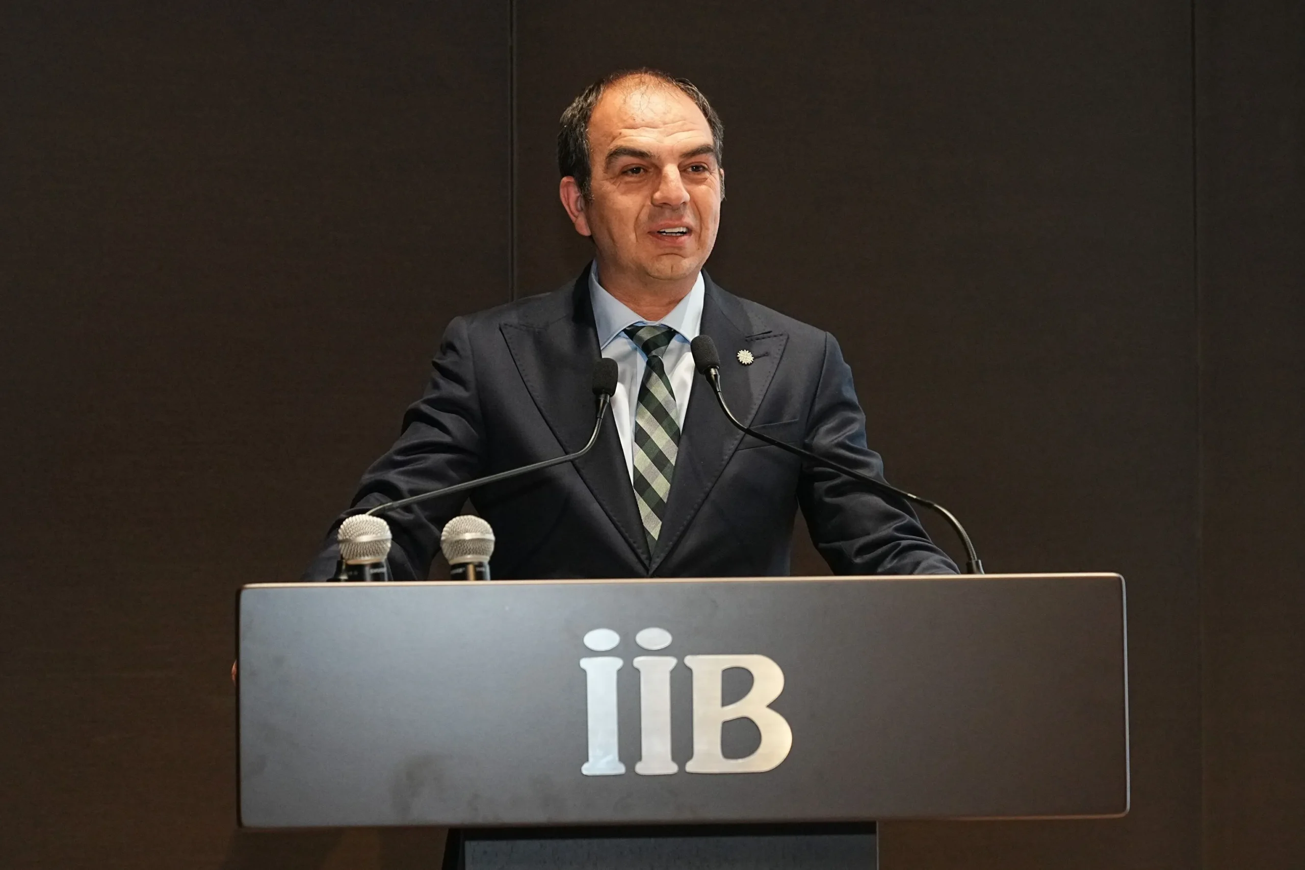 Türk Tavuğu İngiltere Yolunda: İSHİB’de Bayrak Değişimi ve İhracat Rekoru!