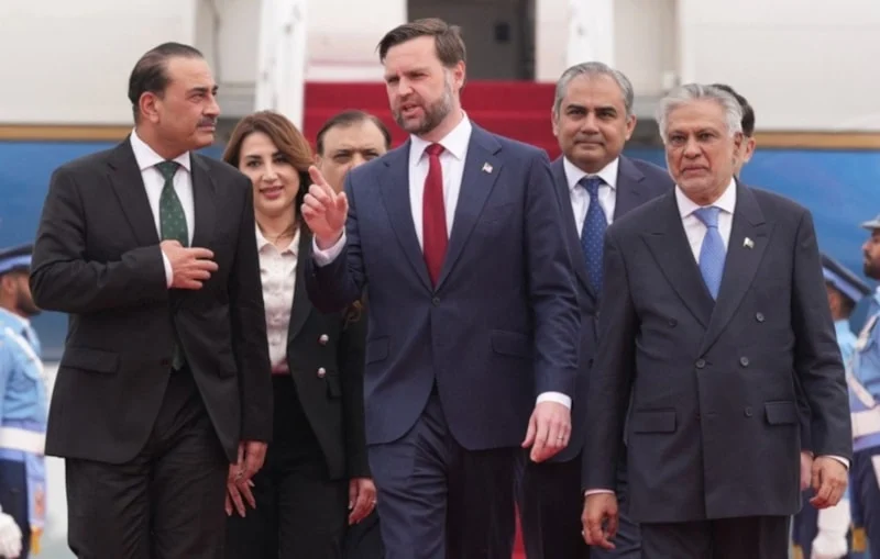 İslamabad’da Tarihi Zirve: ABD ve İran Heyetleri Müzakere Masasında