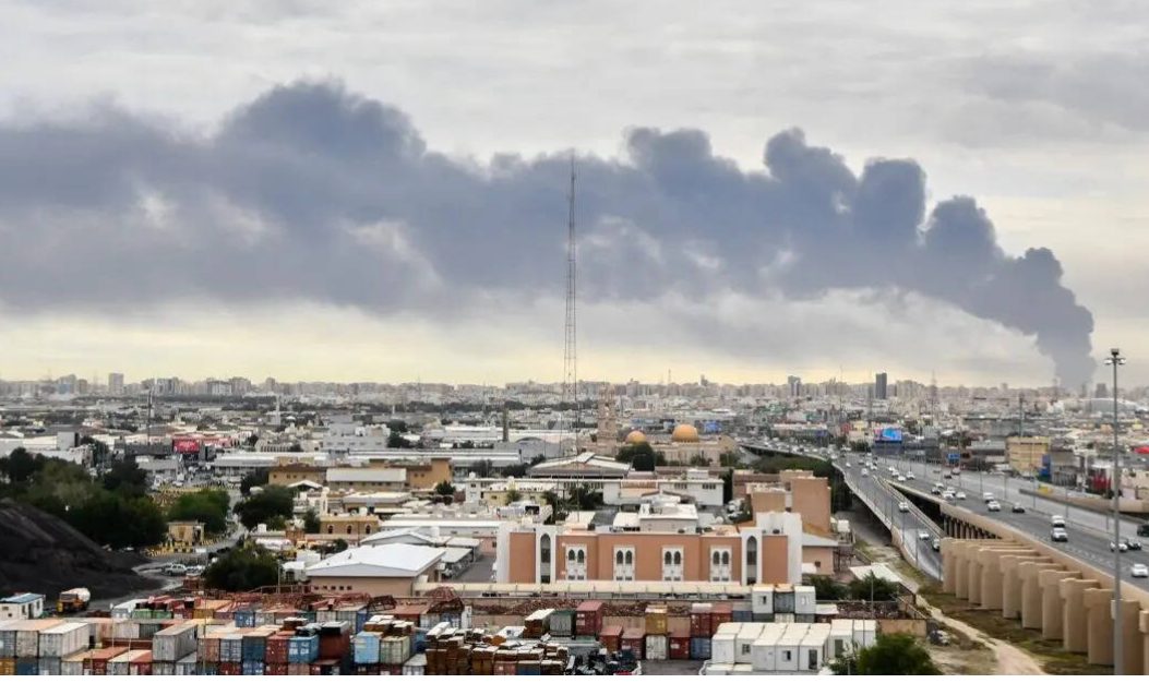 İran’dan Teknoloji Devlerine Doğrudan Tehdit: AWS Altyapısı Hedefte