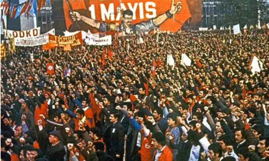 Yoksulluğun Gölgesinde 1 Mayıs: Emekçiler Geçim Sıkıntısıyla Meydanlarda